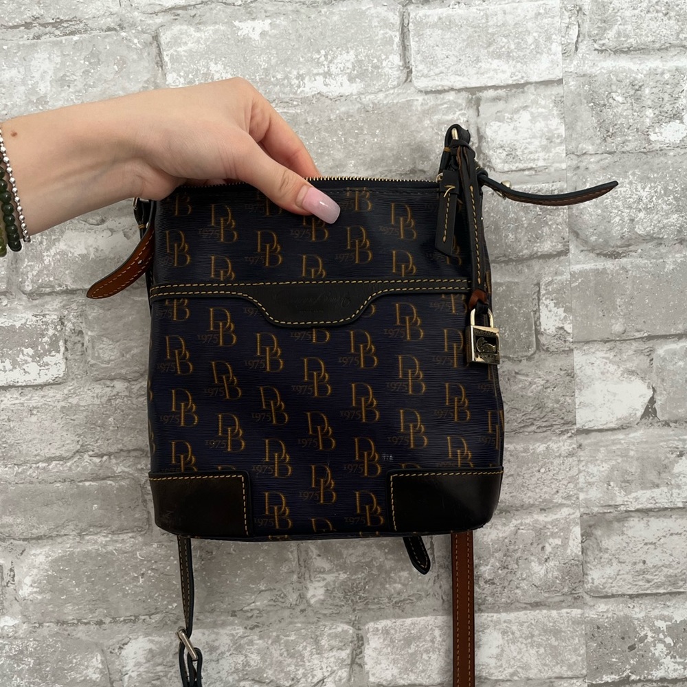 vintage dooney and burke cross body